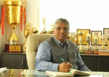 Dr. Raghuveer.Y.V